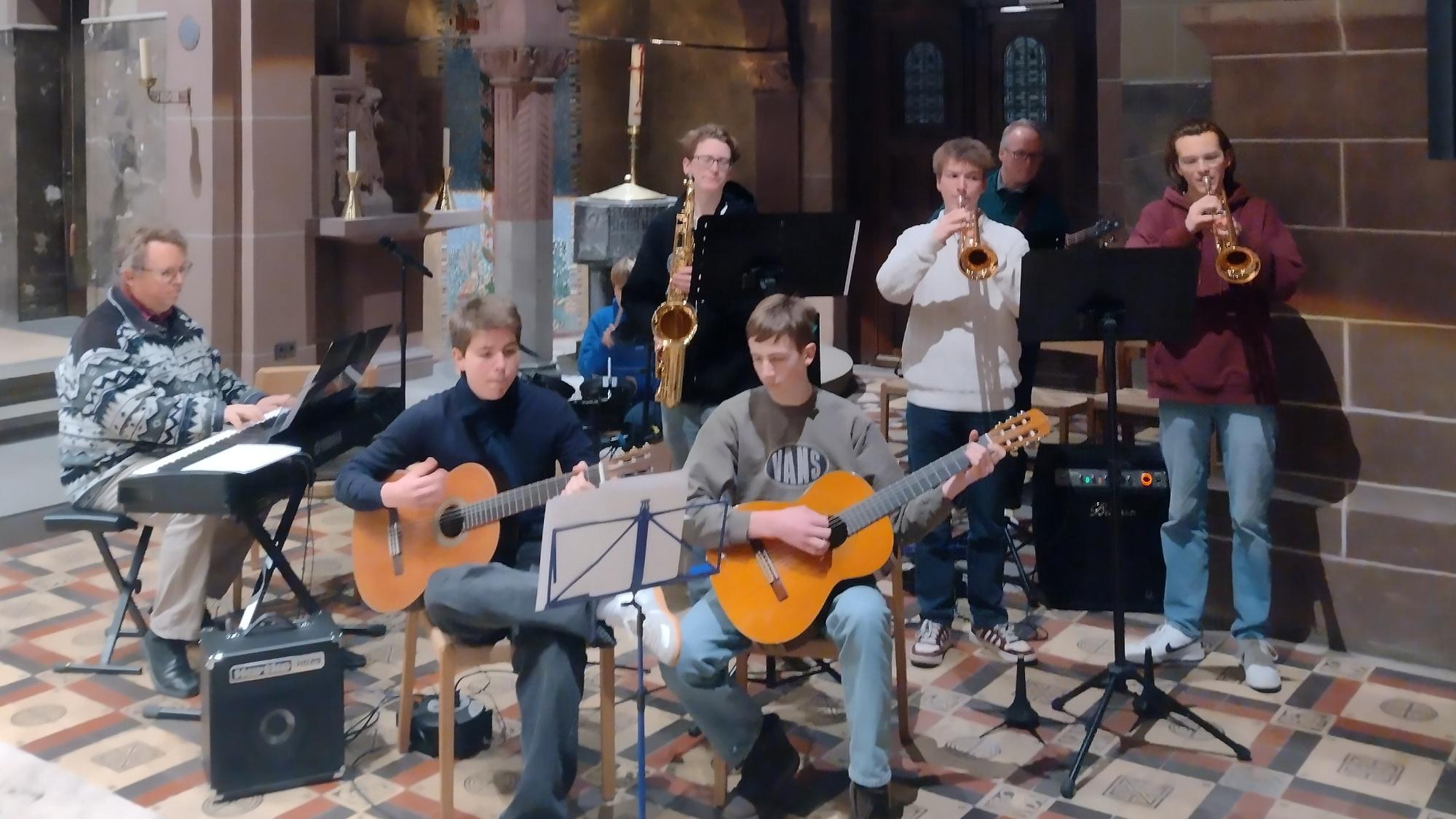 Elpida bei der Stadtjugendmesse in St. Laurentius