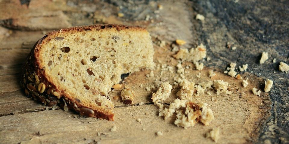 Brotkrümel