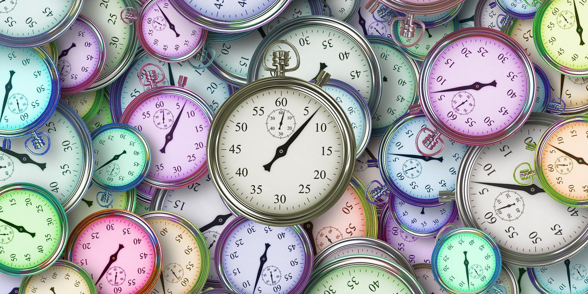 geralt-clock-3222267_1920