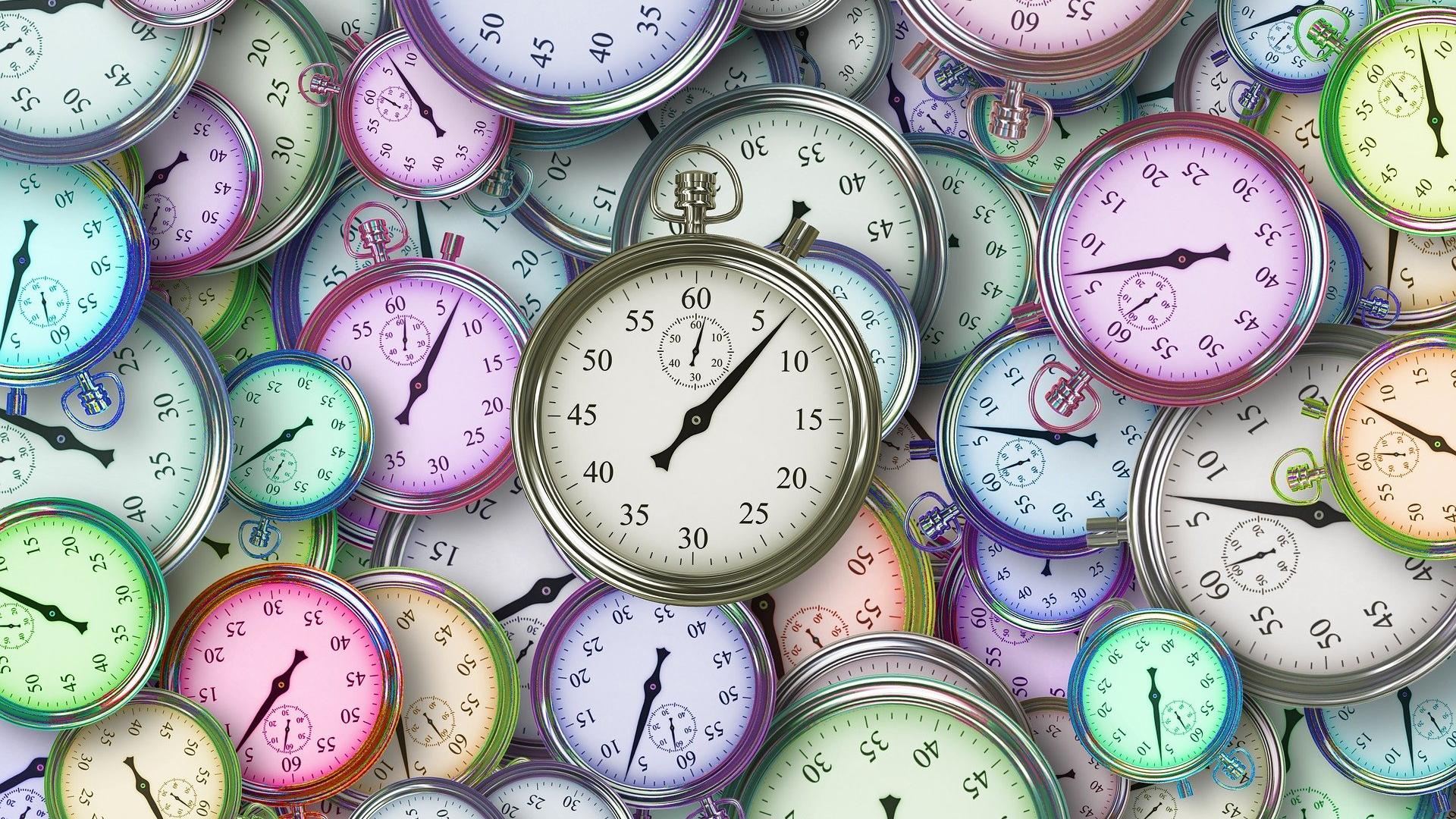 geralt-clock-3222267_1920
