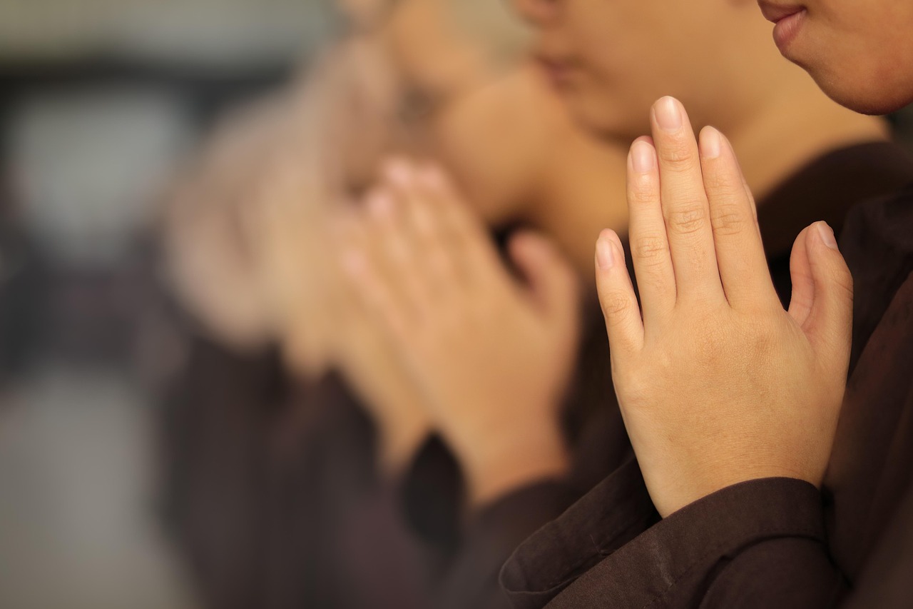 hands-5634107_1280